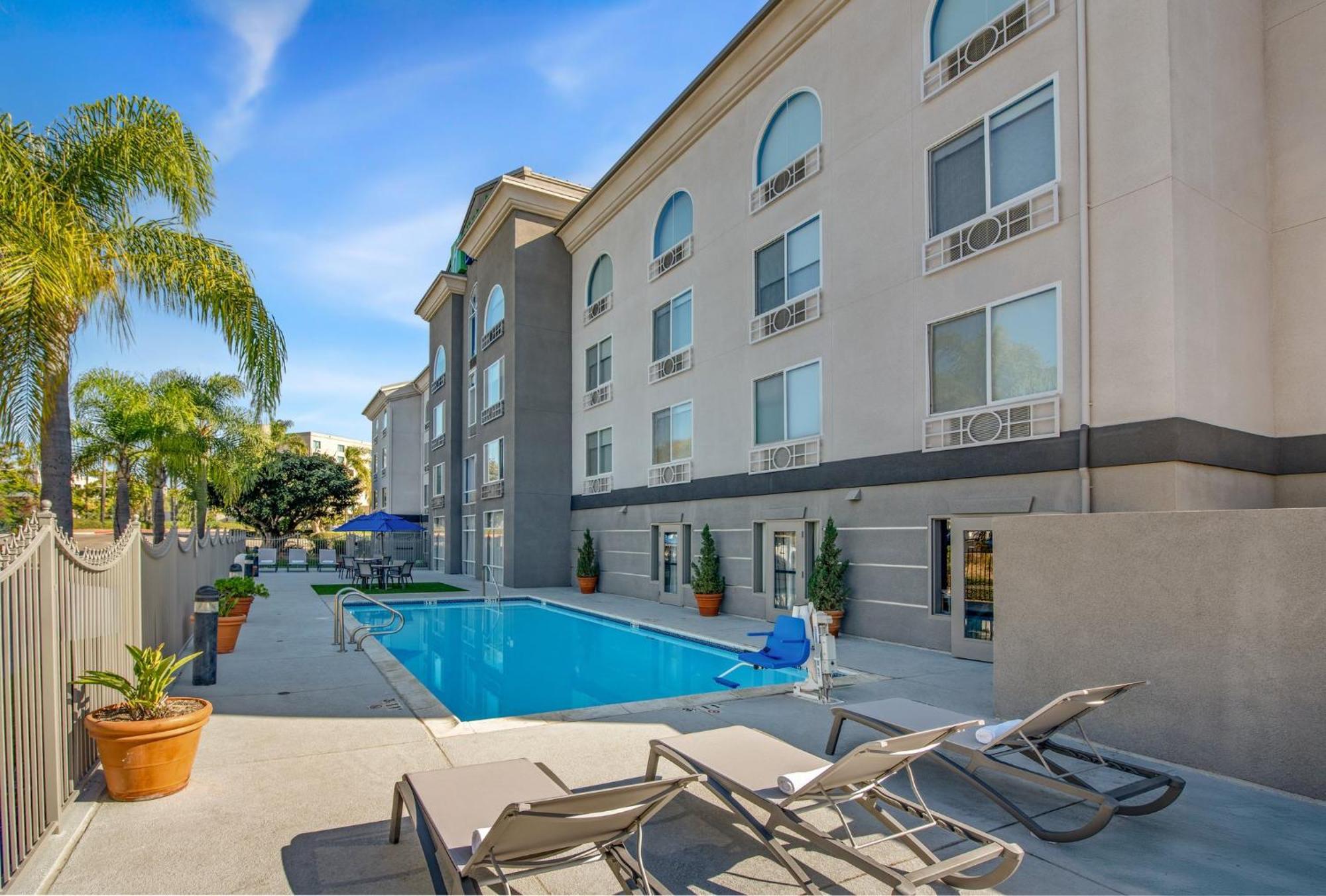 Holiday Inn Express San Diego - Sorrento Valley By Ihg Eksteriør bilde