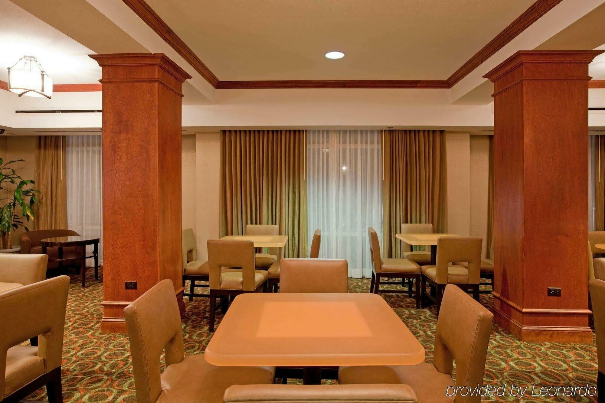 Holiday Inn Express San Diego - Sorrento Valley By Ihg Restaurant bilde